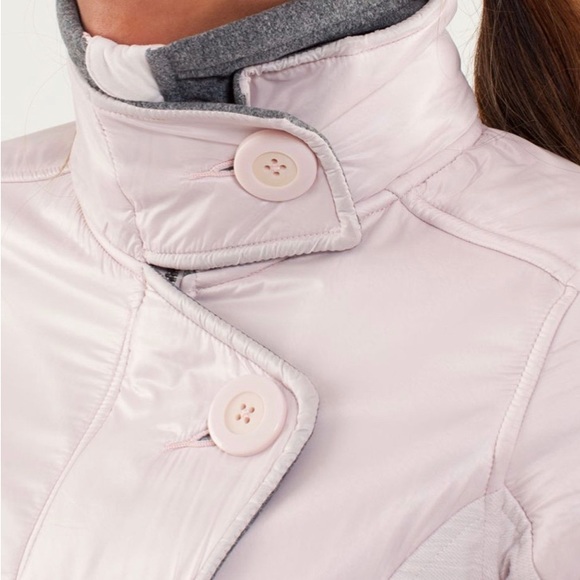 LULULEMON PEDAL POWER JACKET WOMEN'S SIZE 6 NEUTRAL BLUSH PINK FULL ZIP - Picture 3 of 16